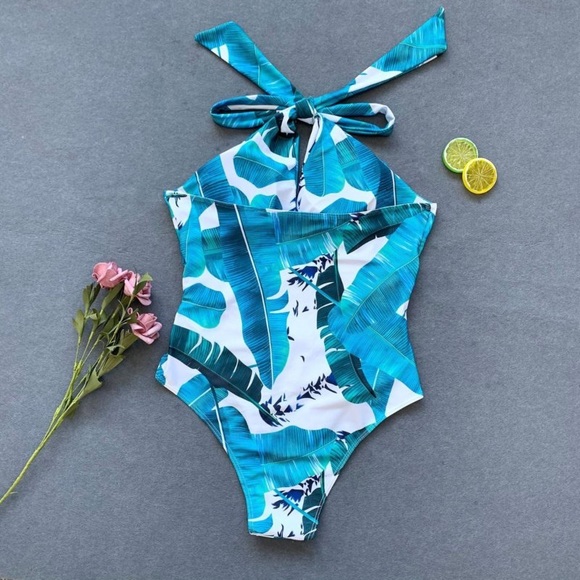 NEW‼️GREEN LEAF HALTER NECK ONE PIECE- bikini - Picture 2 of 3